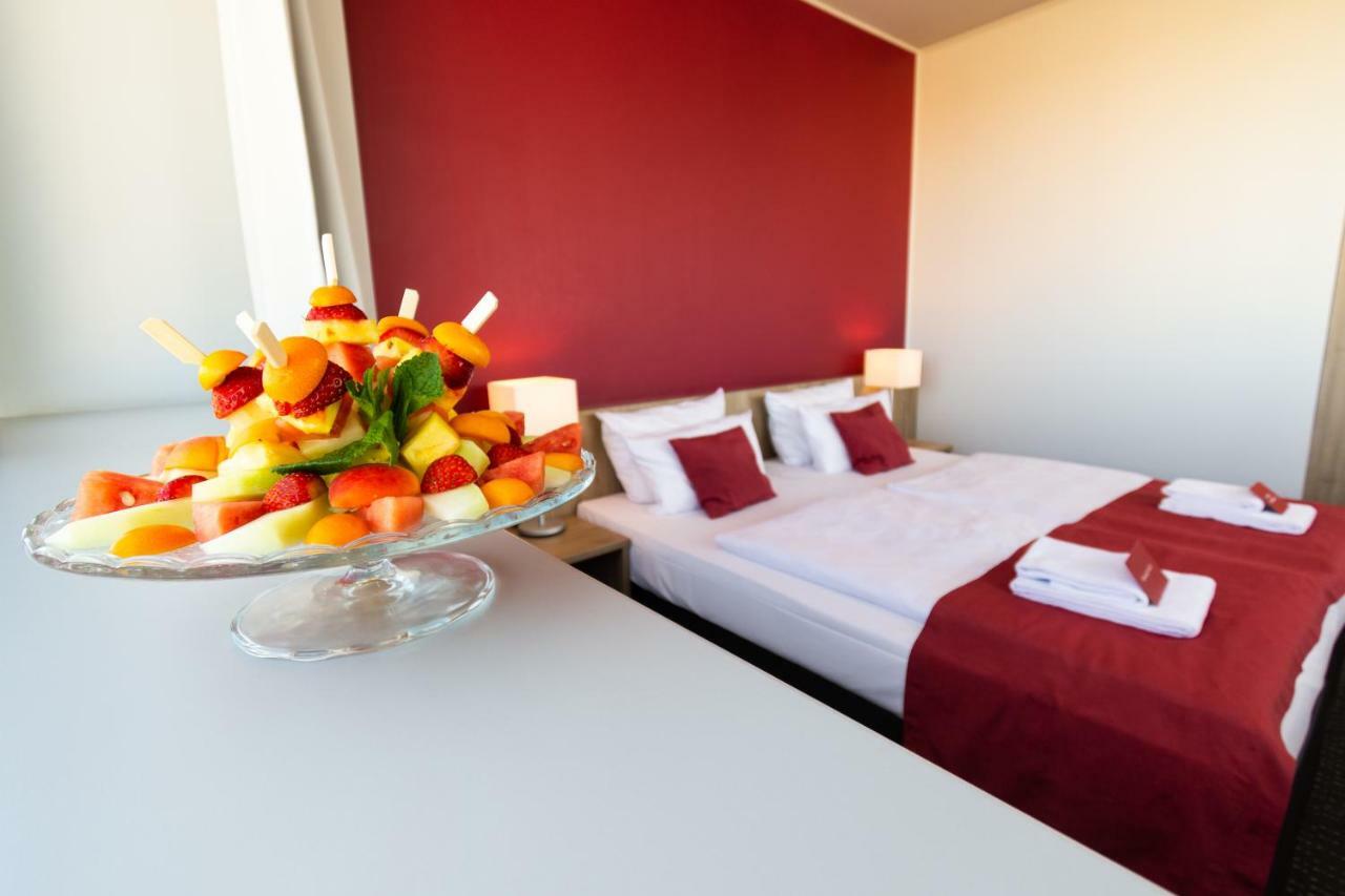 Biendo Hotel Кемниц Екстериор снимка