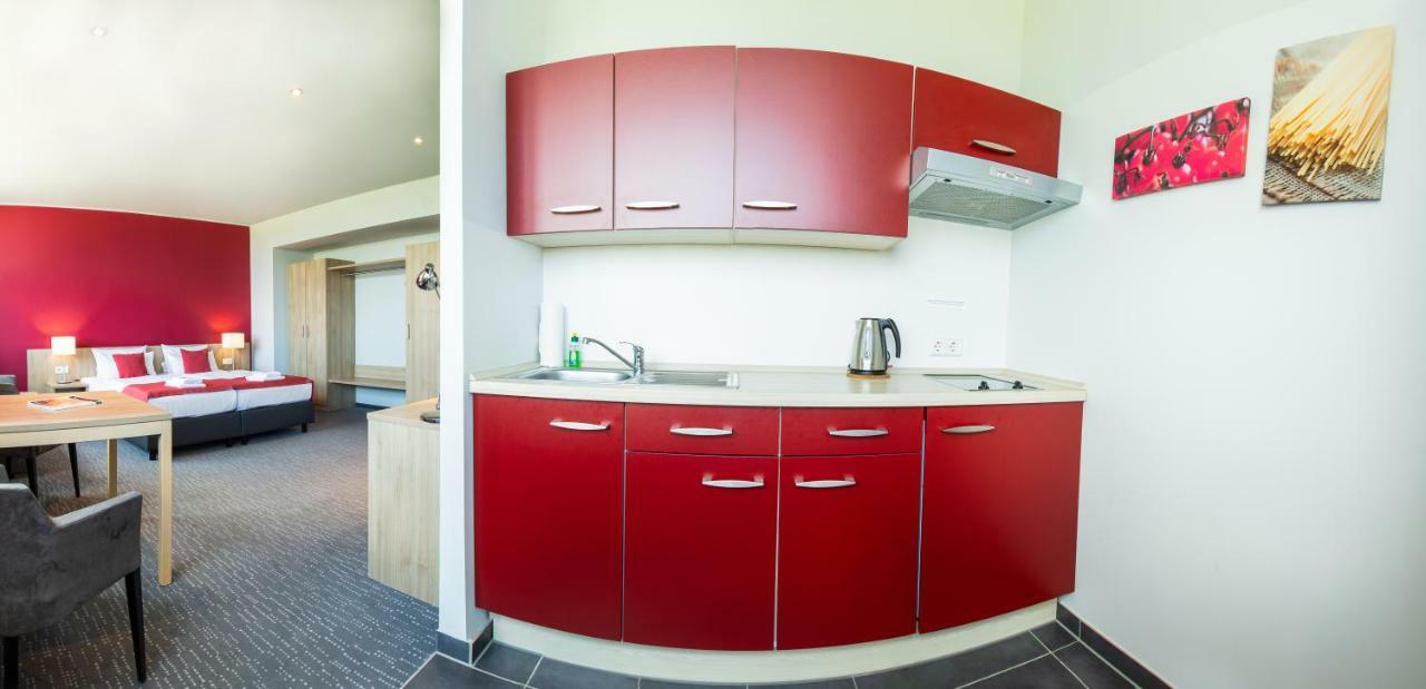 Biendo Hotel Кемниц Екстериор снимка